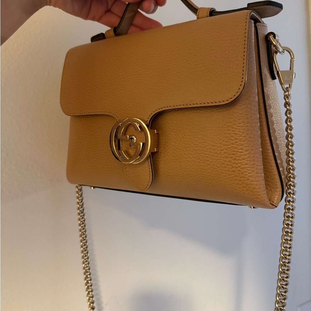 Gucci Beige Top Handle Leather Crossbody with Gold GG Hardware - Picture 3 of 5
